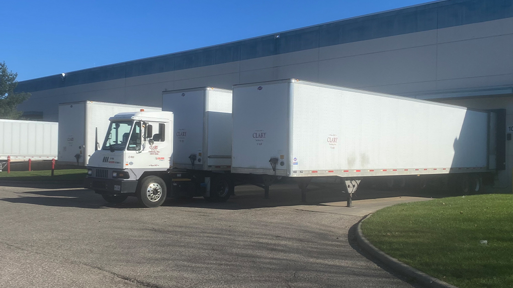 Yard truck and trailer leasing at Clary Trucking